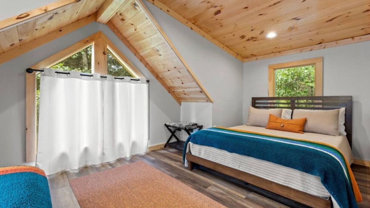 Photo of Bedroom in Campton