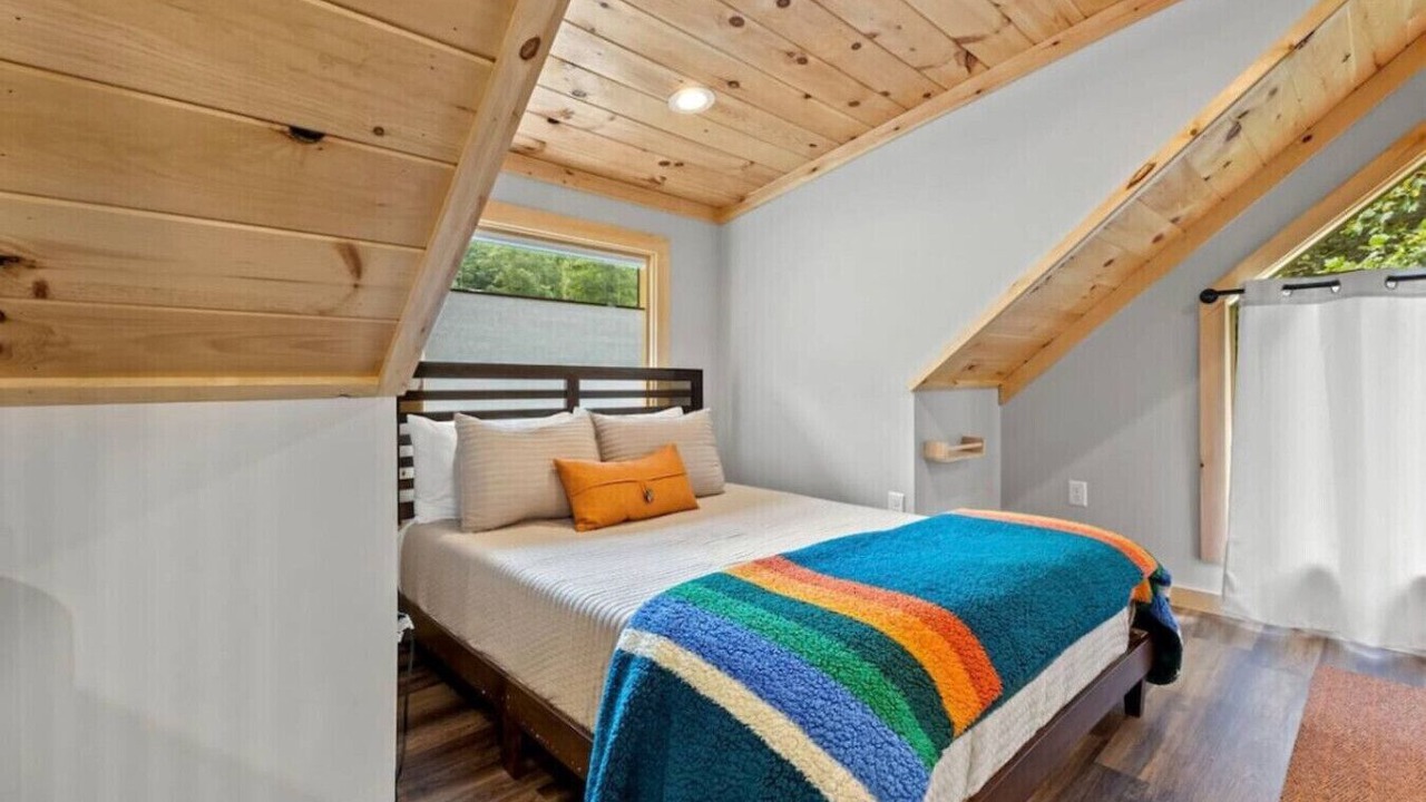 Photo of Bedroom in Campton