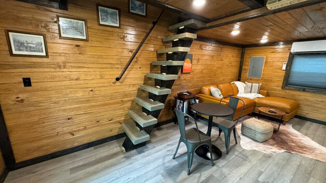 Photo of Livingroom in Campton