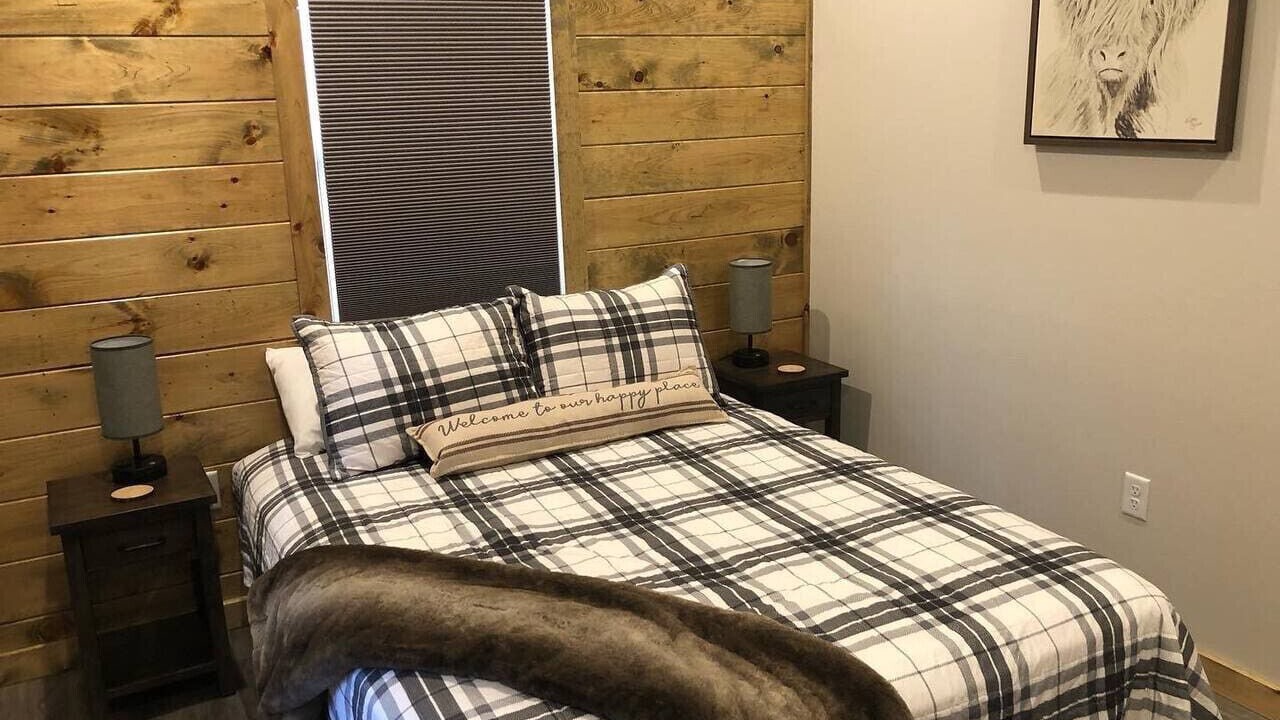 Photo of Bedroom in Campton