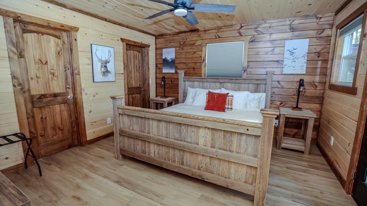 Photo of Bedroom in Pittman Center