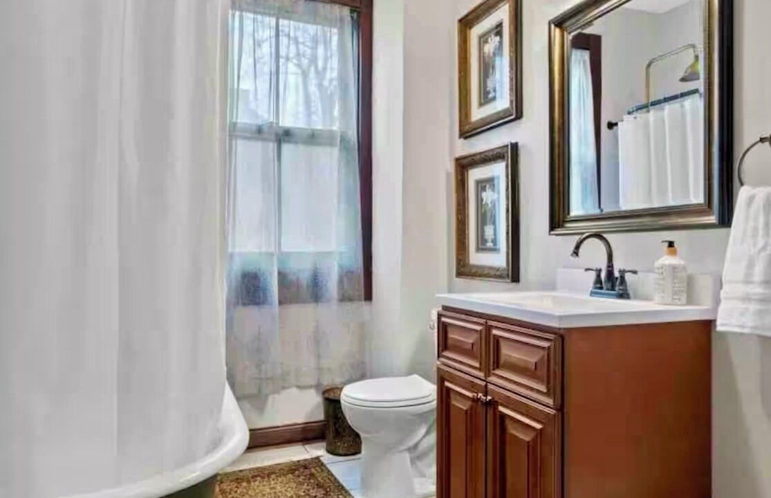Photo of Bathroom in Northside District