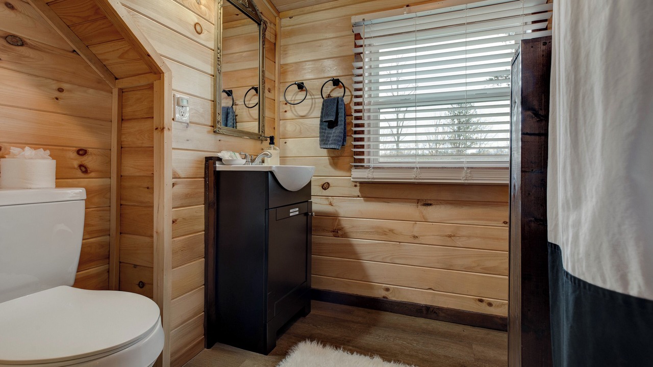 Photo of Bathroom in Stanton