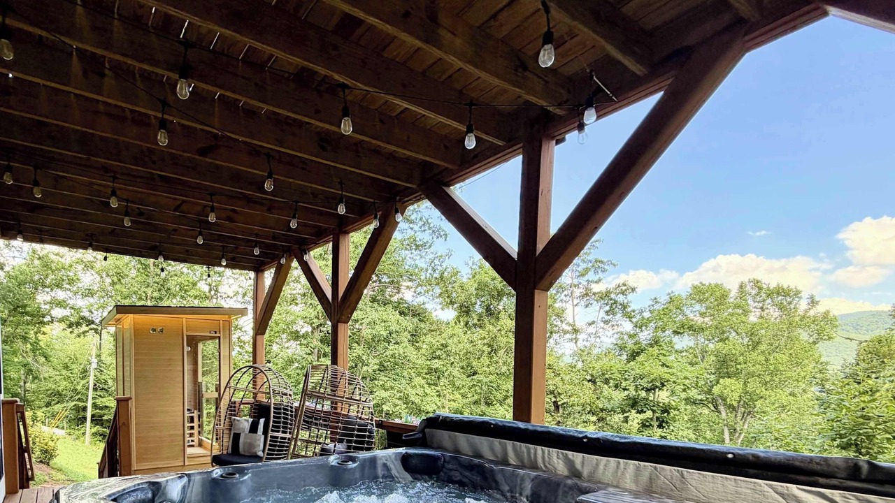 Photo of Outdoor in Swannanoa