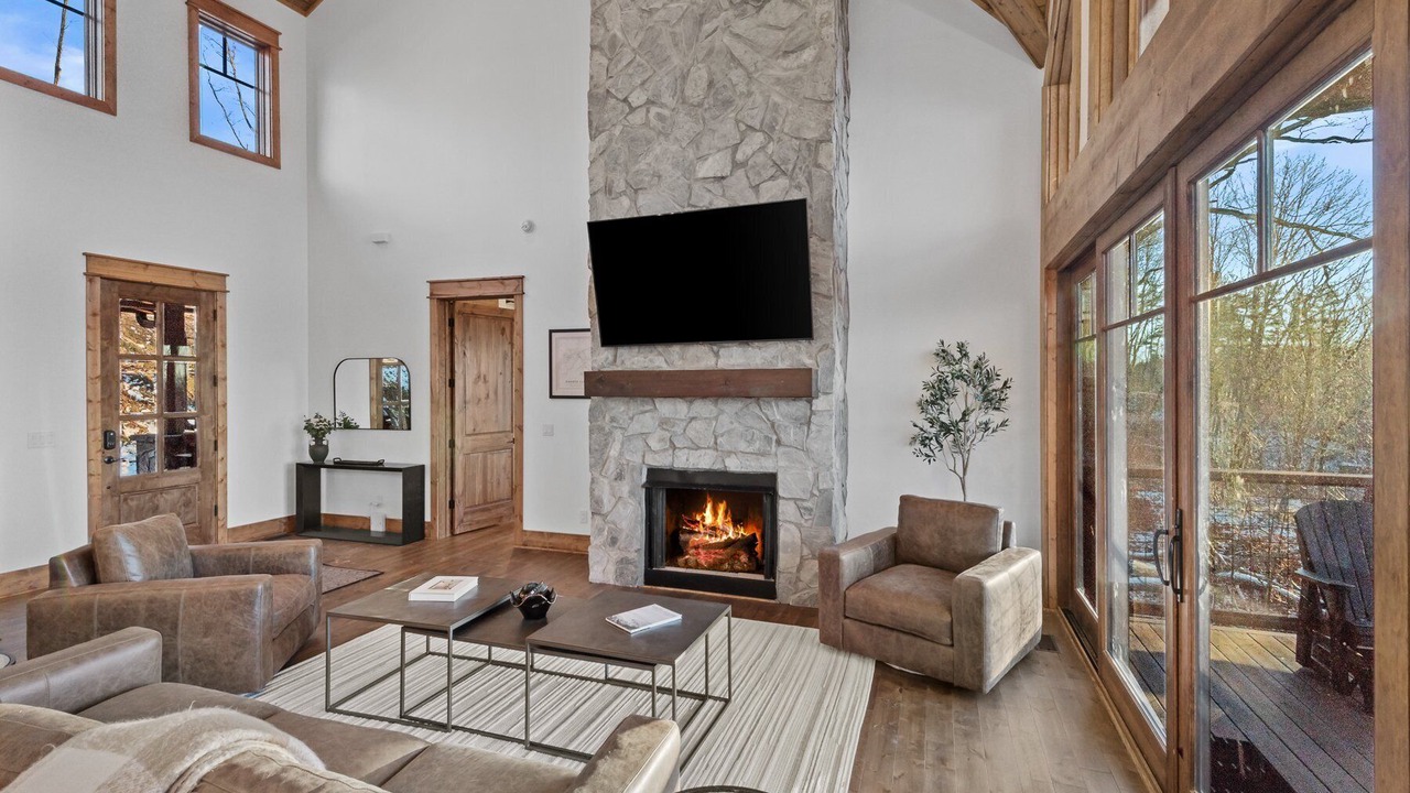 Photo of Livingroom in Elk Park