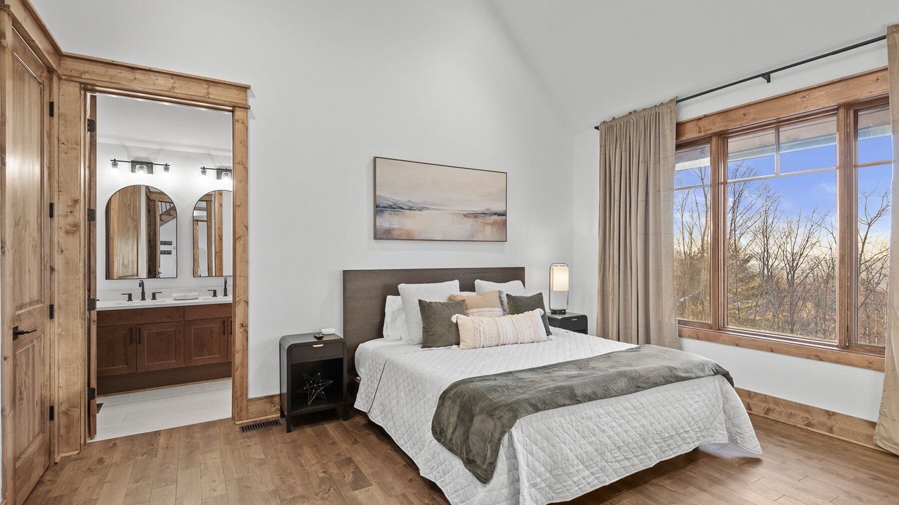 Photo of Bedroom in Elk Park