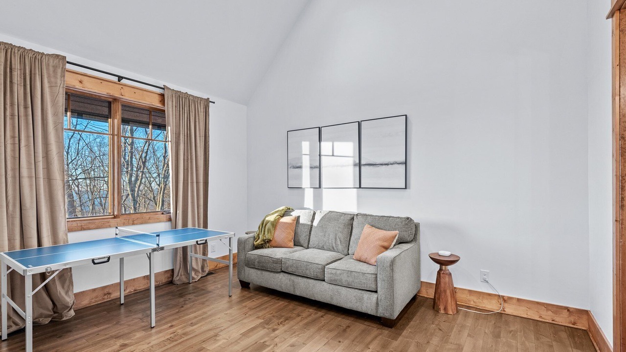 Photo of Livingroom in Elk Park