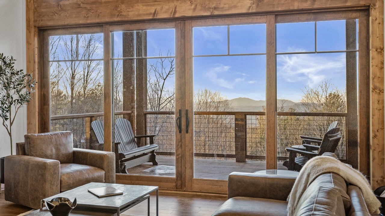 Photo of Livingroom in Elk Park