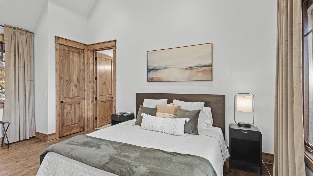 Photo of Bedroom in Elk Park