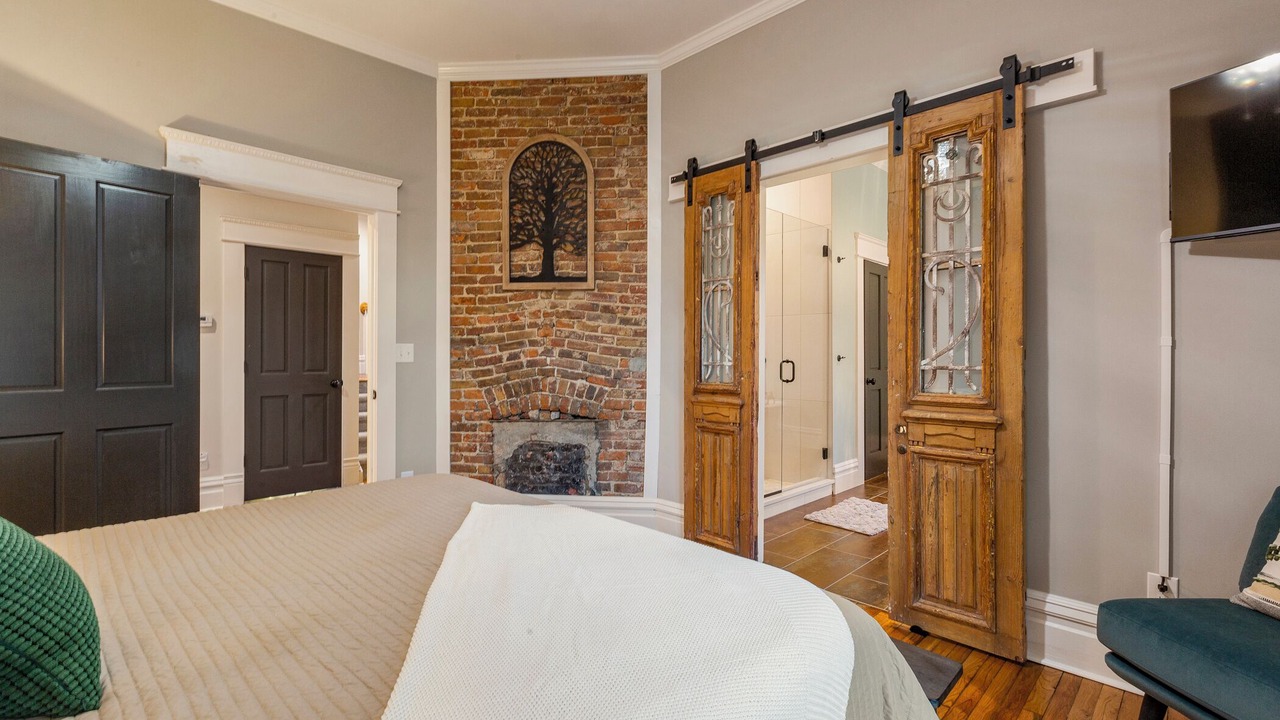 Photo of Bedroom in Frankfort