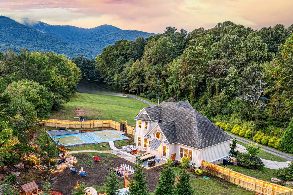 Photo of Outdoor in Swannanoa