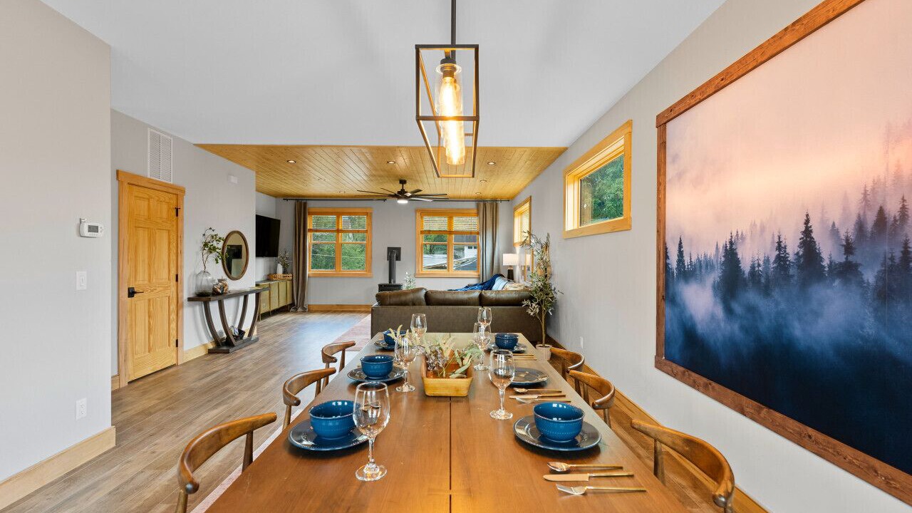 Photo of Livingroom in Black Mountain