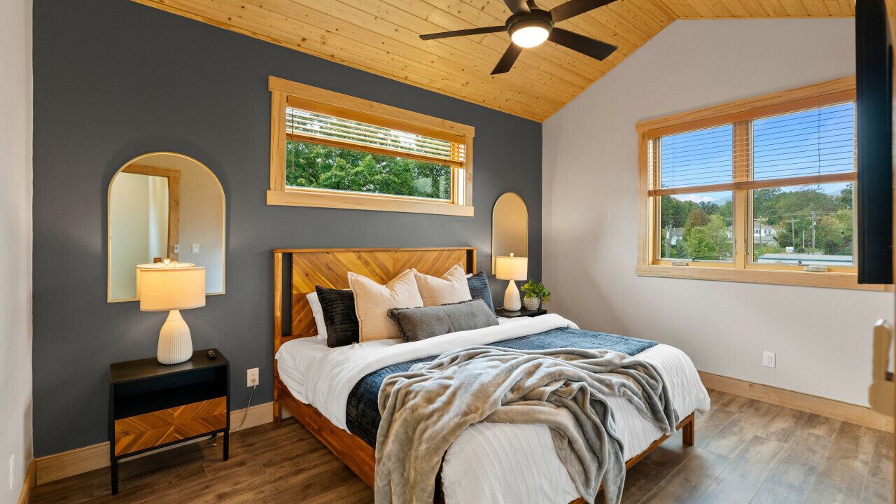 Photo of Bedroom in Black Mountain