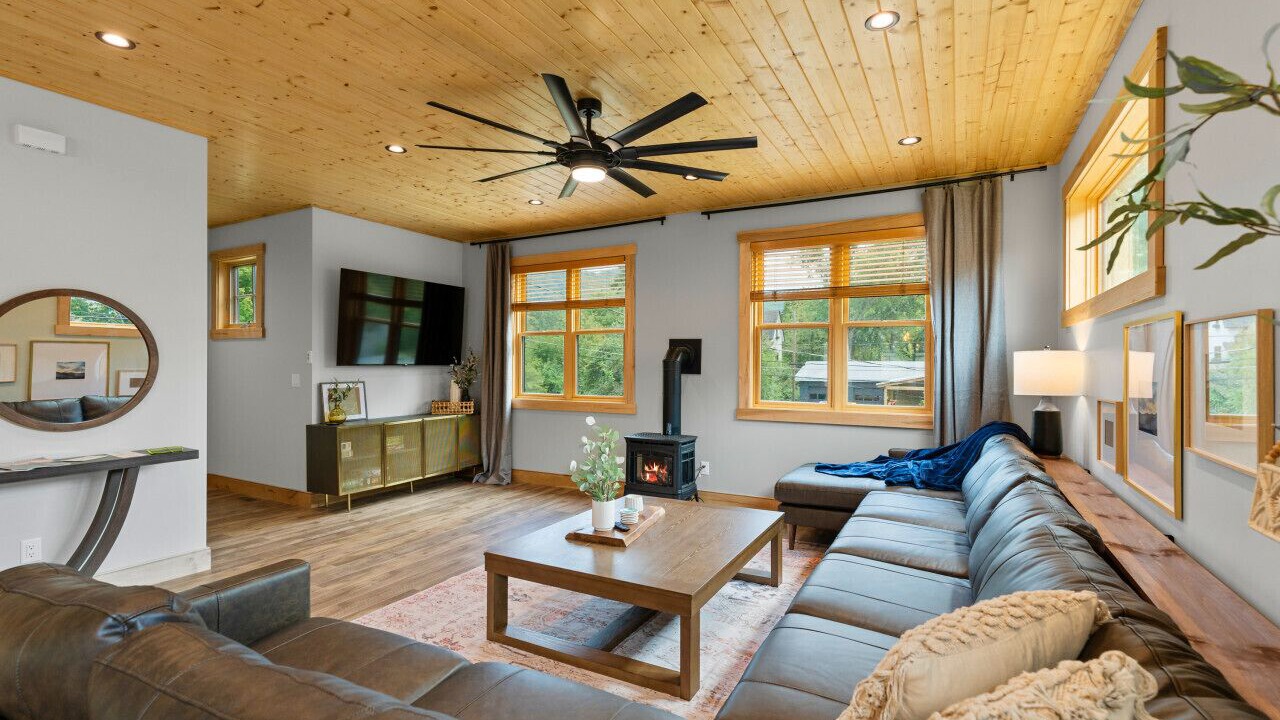 Photo of Bedroom in Black Mountain