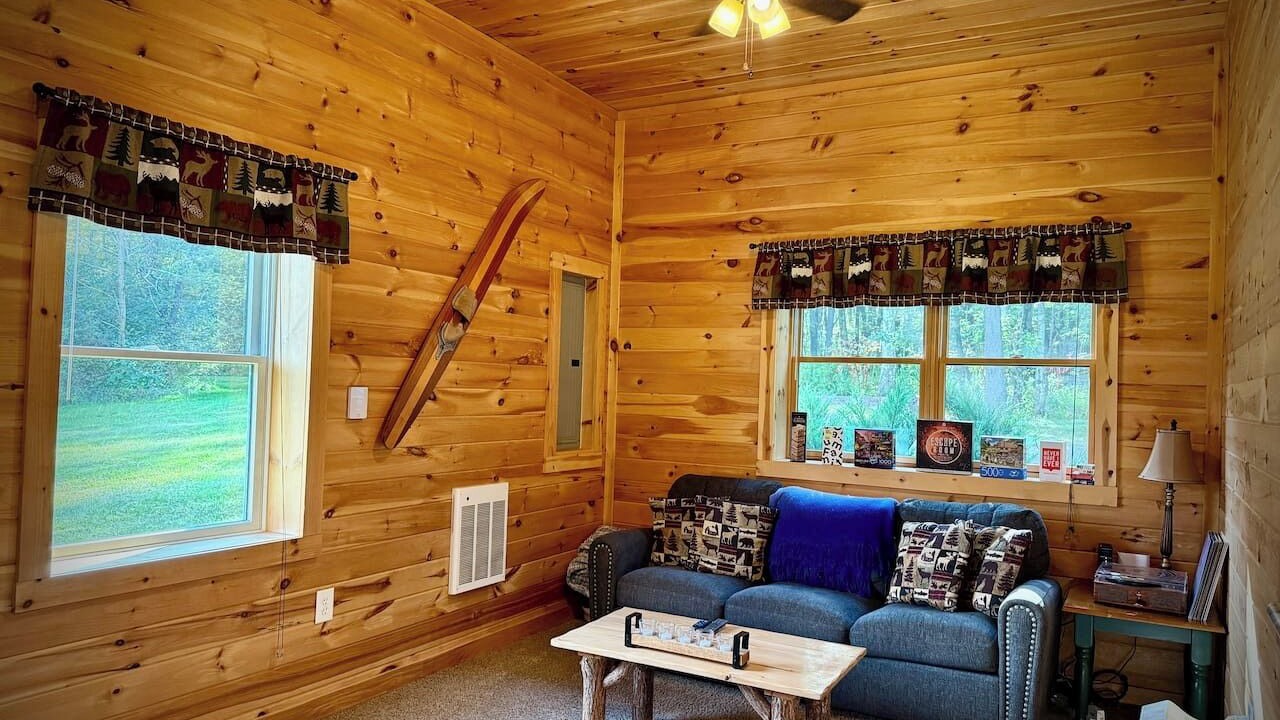 Photo of Livingroom in Accident