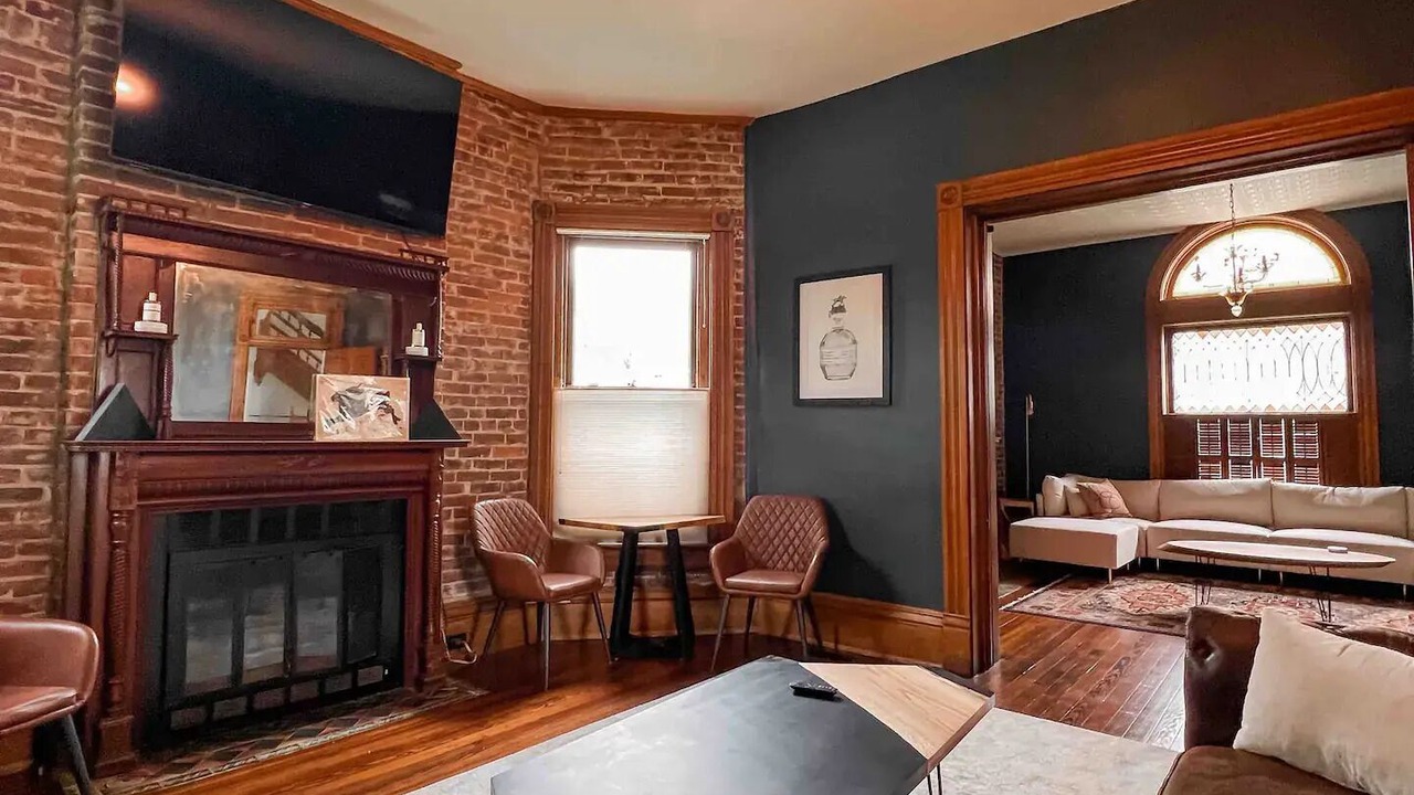 Photo of Livingroom in Northside District
