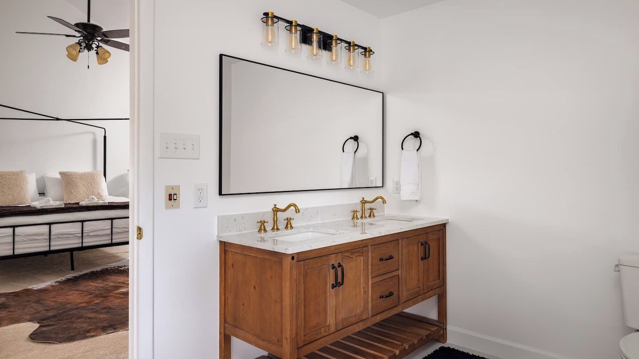 Photo of Bathroom in Bakerton