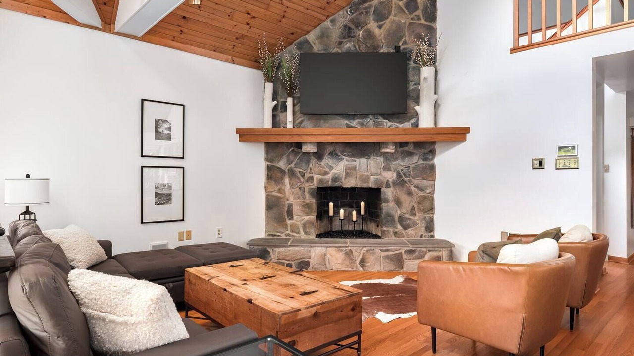 Photo of Livingroom in Bakerton