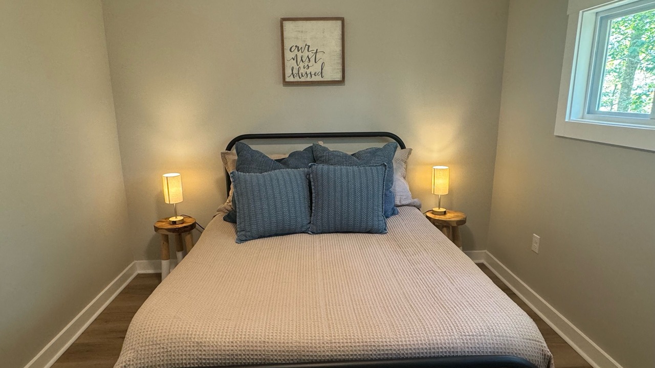 Photo of Bedroom in Waneta