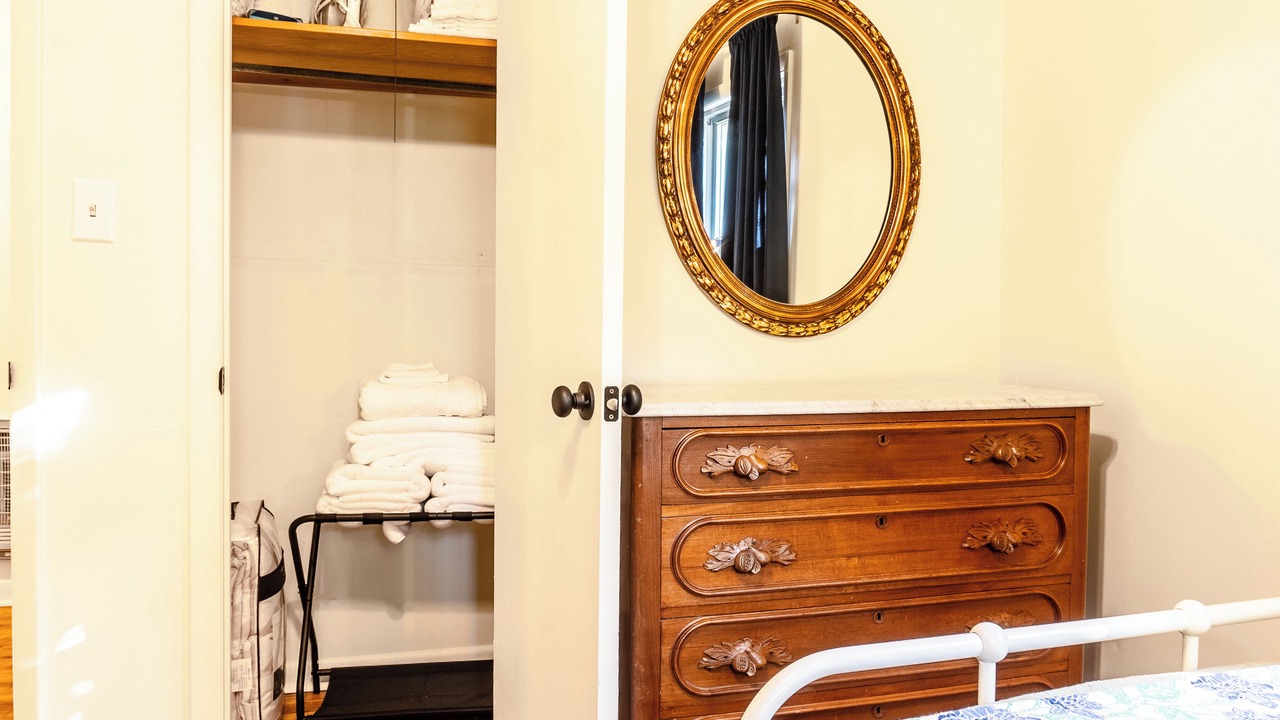 Photo of Bedroom in Central