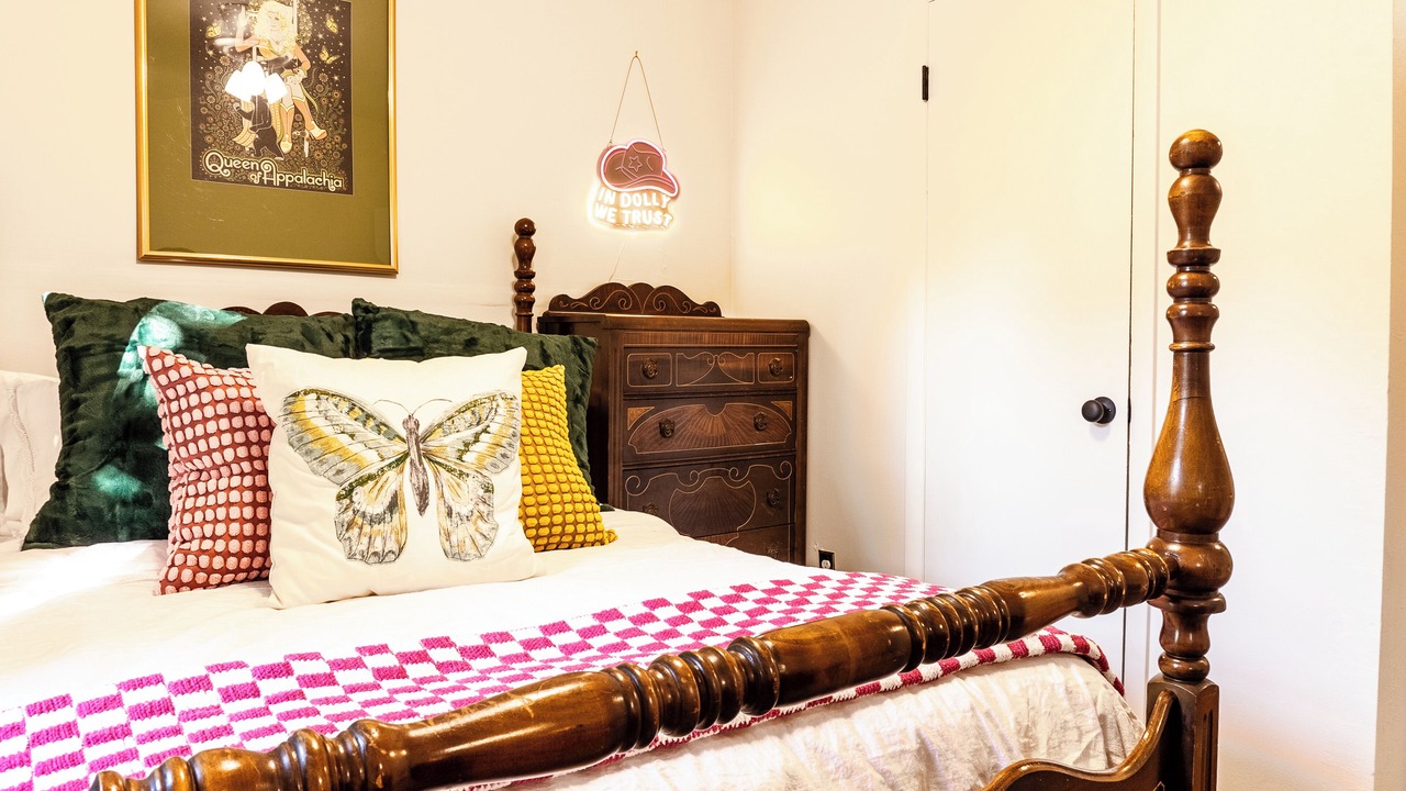 Photo of Bedroom in Central