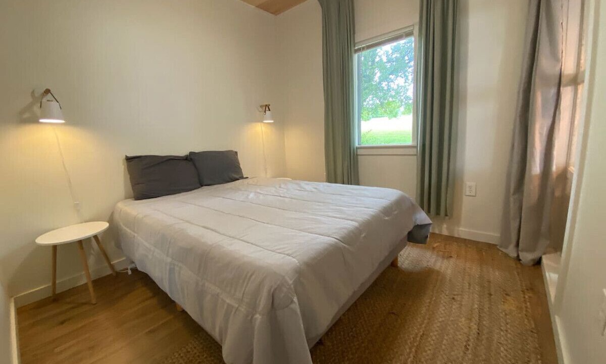 Photo of Bedroom in Knoxville