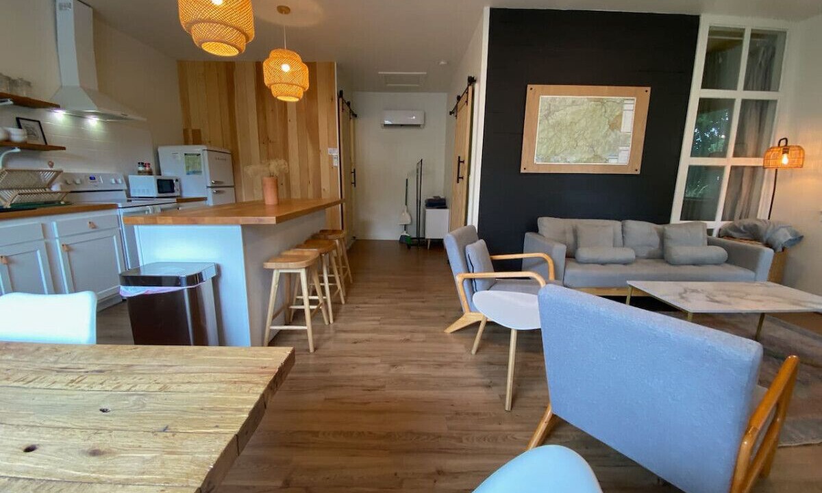 Photo of Livingroom in Knoxville