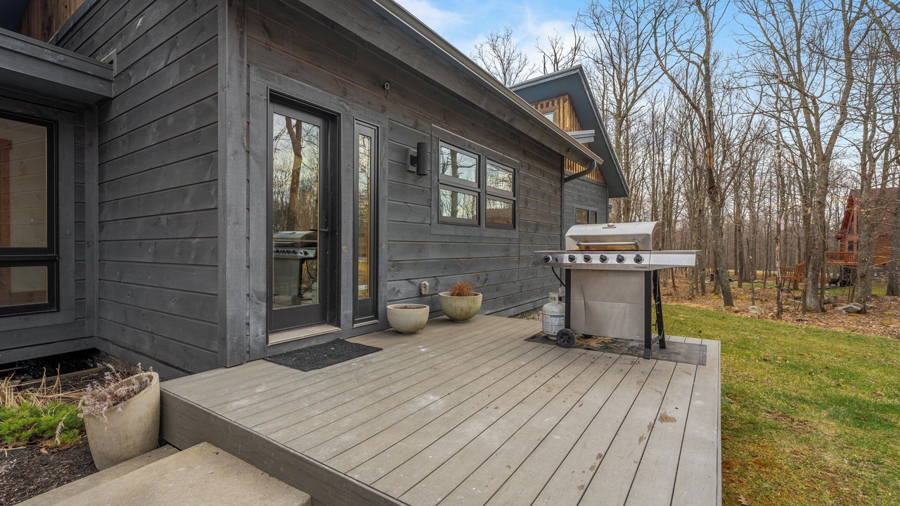 Photo of Patio Balcony in McHenry