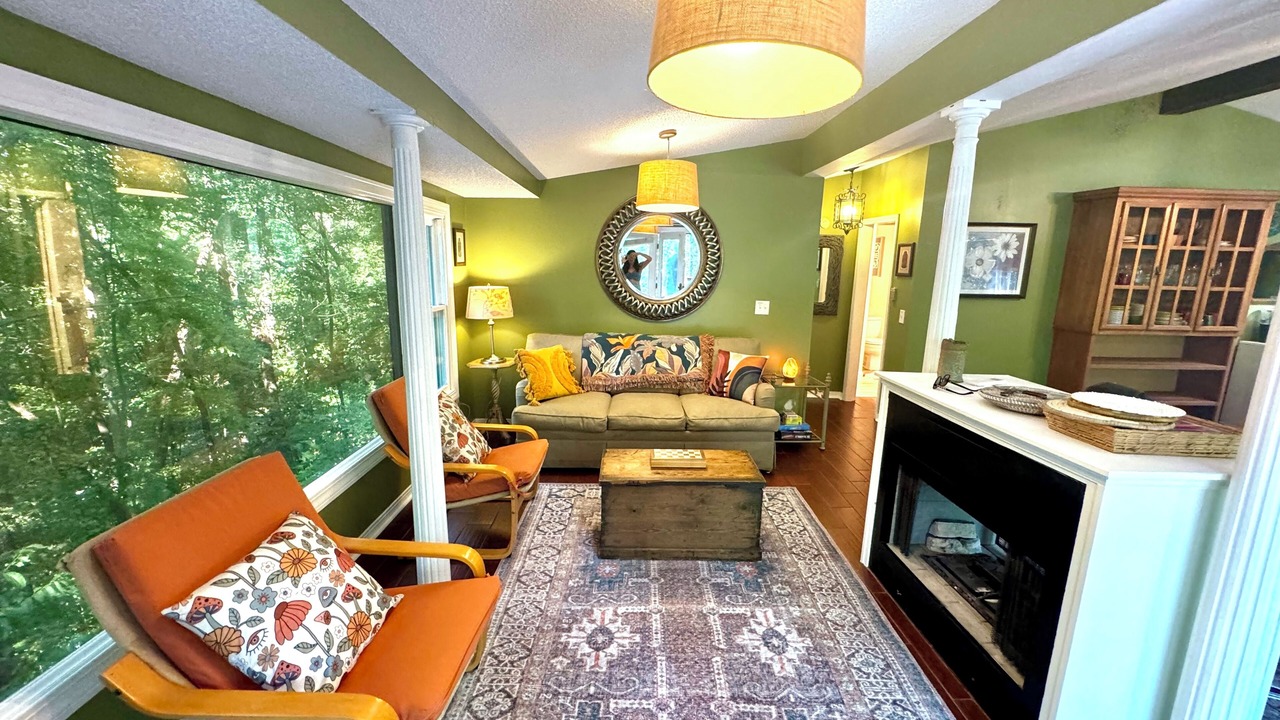 Photo of Livingroom in Lake Lure
