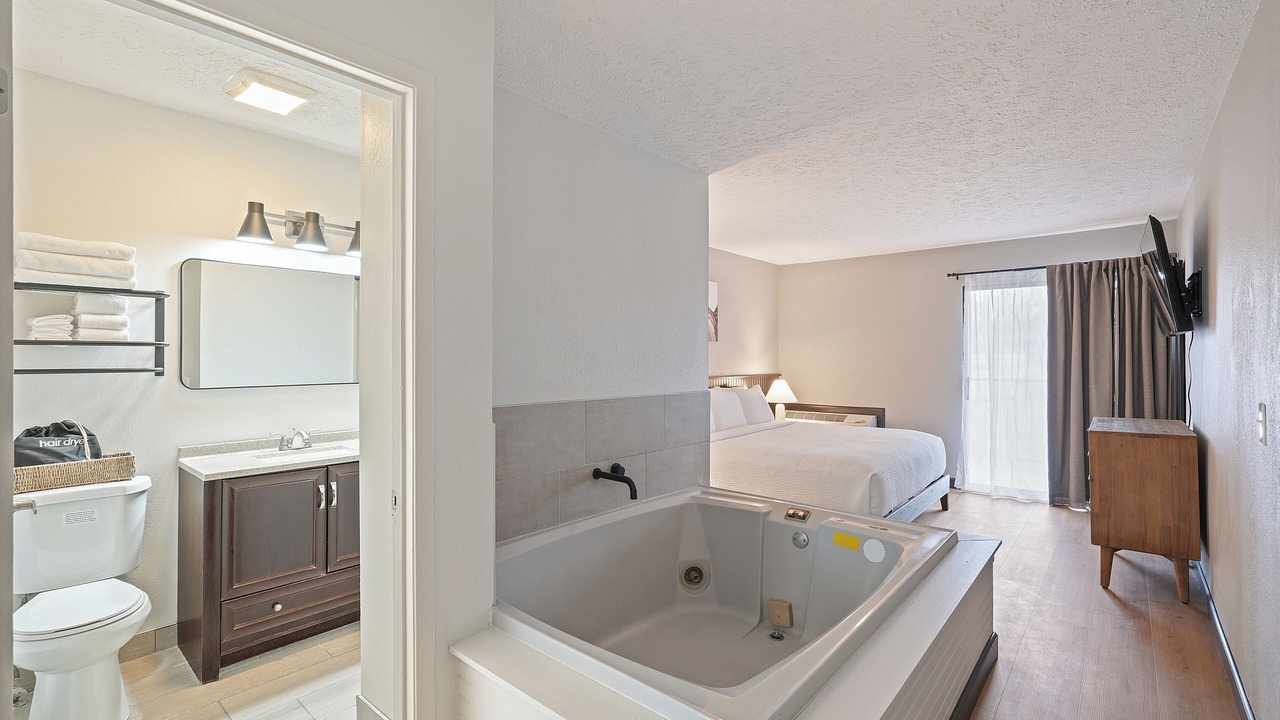 Photo of Bedroom in Townsend