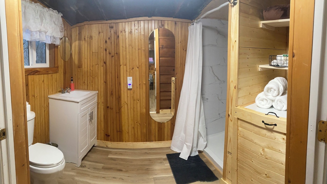 Photo of Bathroom in Stanton