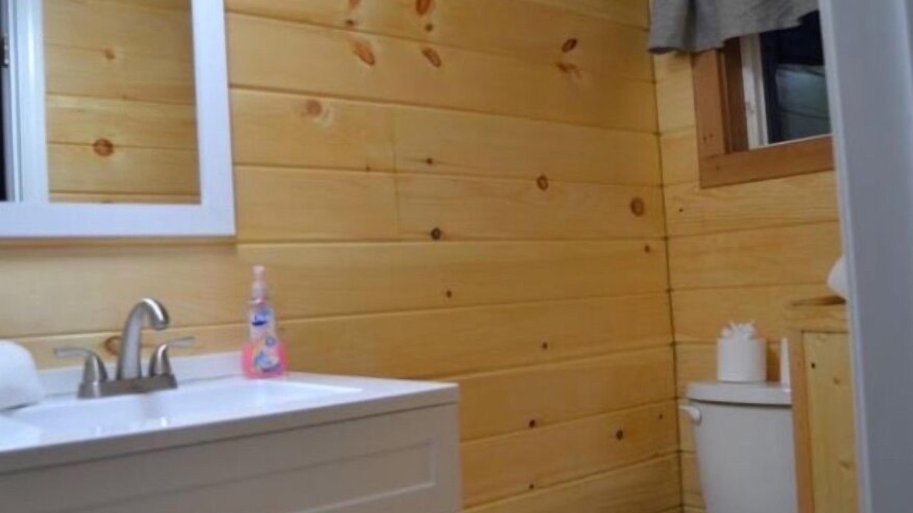 Photo of Bathroom in Stanton