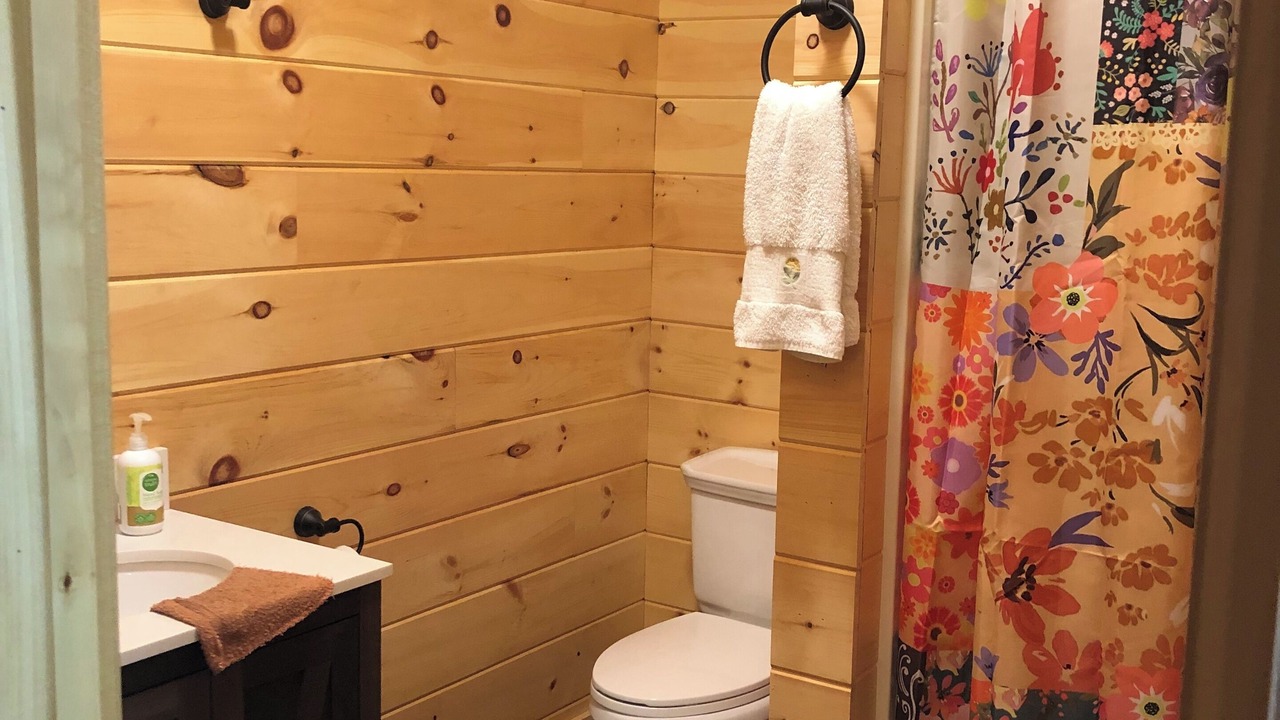 Photo of Bathroom in Maysel