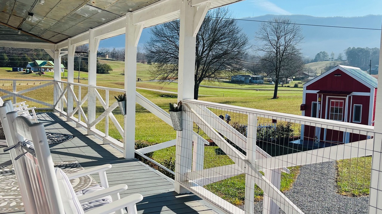 Photo of Patio Balcony in Dandridge
