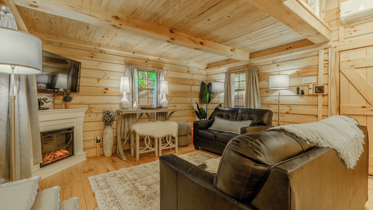 Photo of Livingroom in Elizabethton