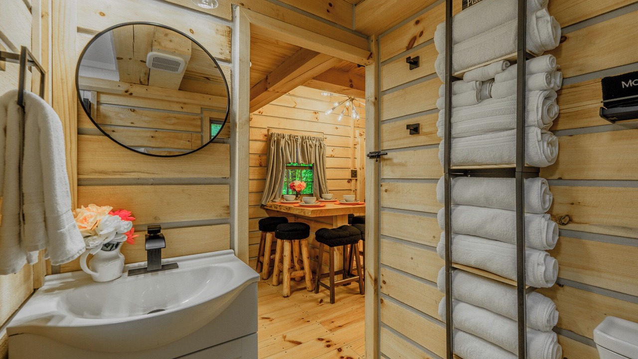 Photo of Bathroom in Elizabethton