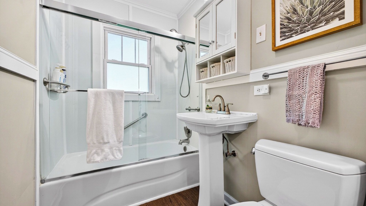 Photo of Bathroom in Black Mountain