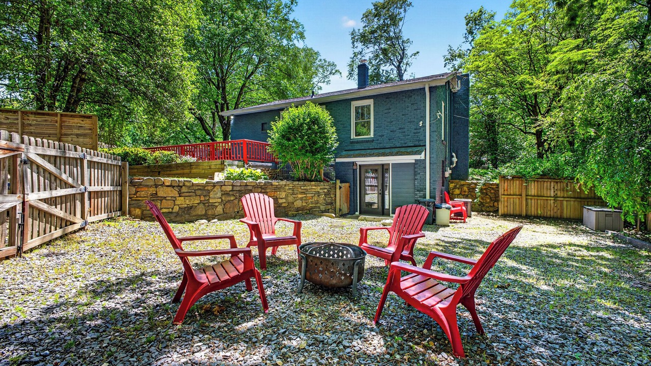 Photo of Patio Balcony in Black Mountain