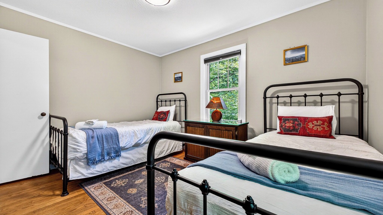 Photo of Bedroom in Black Mountain
