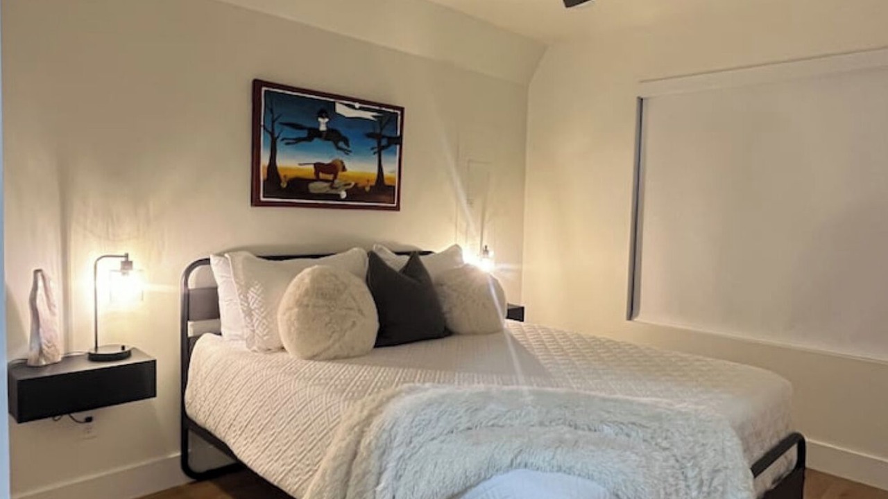 Photo of Bedroom in Rogers