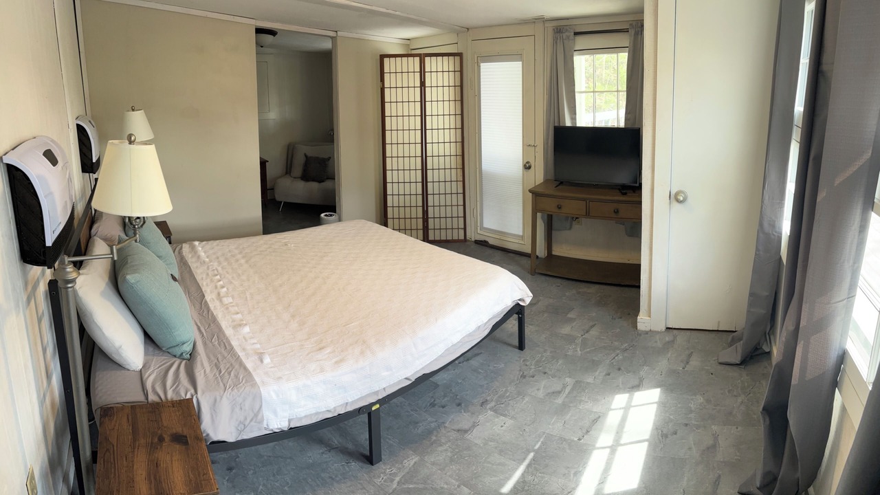 Photo of Bedroom in Lynn Garden