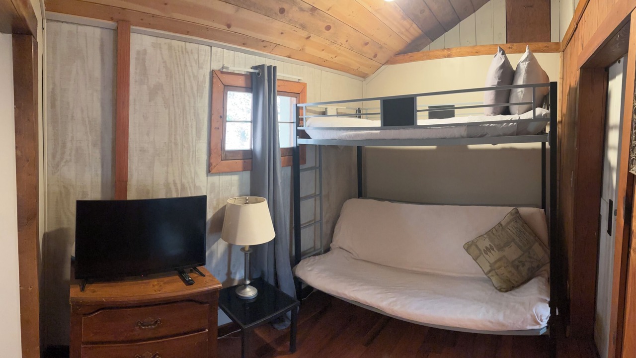 Photo of Bedroom in Lynn Garden