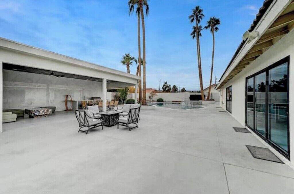 Photo of Outdoor in Spring Valley