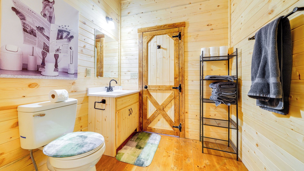 Photo of Bathroom in La Grange