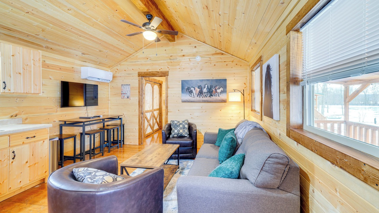 Photo of Livingroom in La Grange