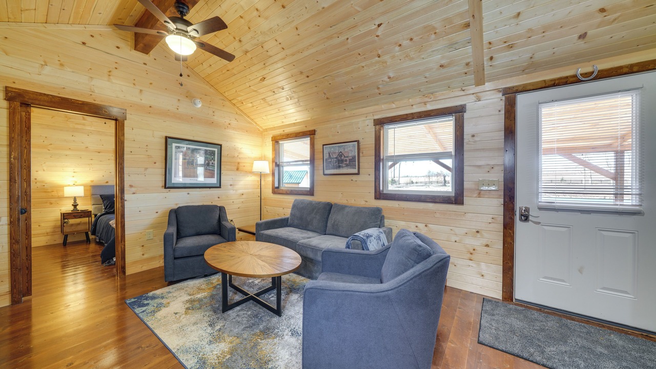 Photo of Livingroom in La Grange