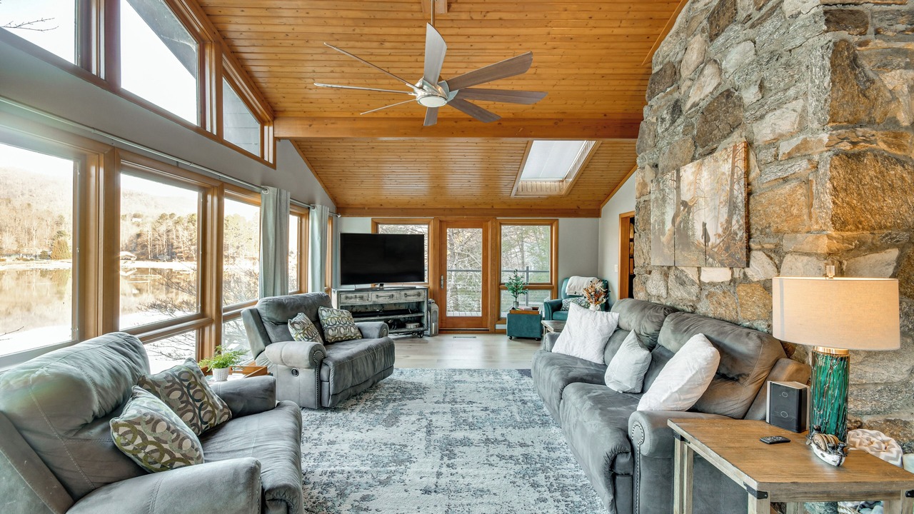 Photo of Bedroom in Lake Lure