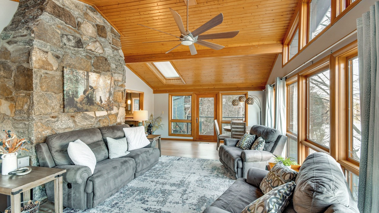 Photo of Livingroom in Lake Lure