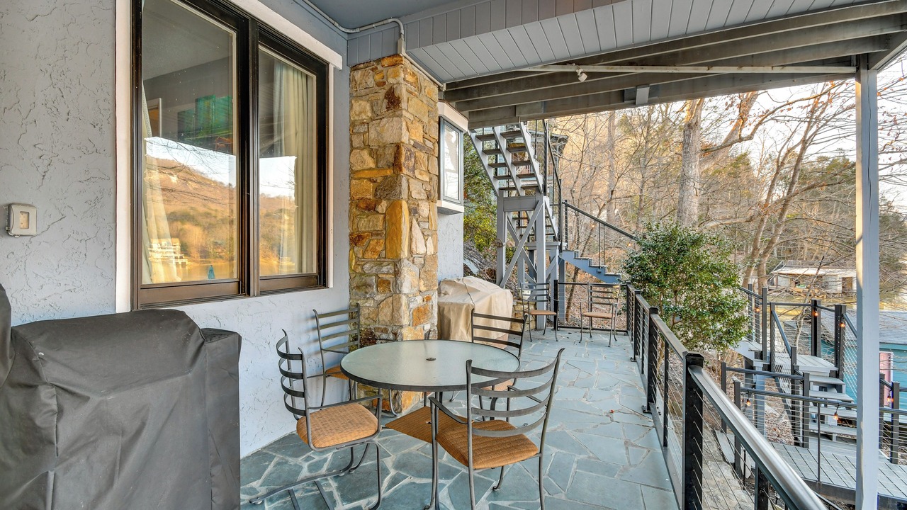Photo of Outdoor in Lake Lure