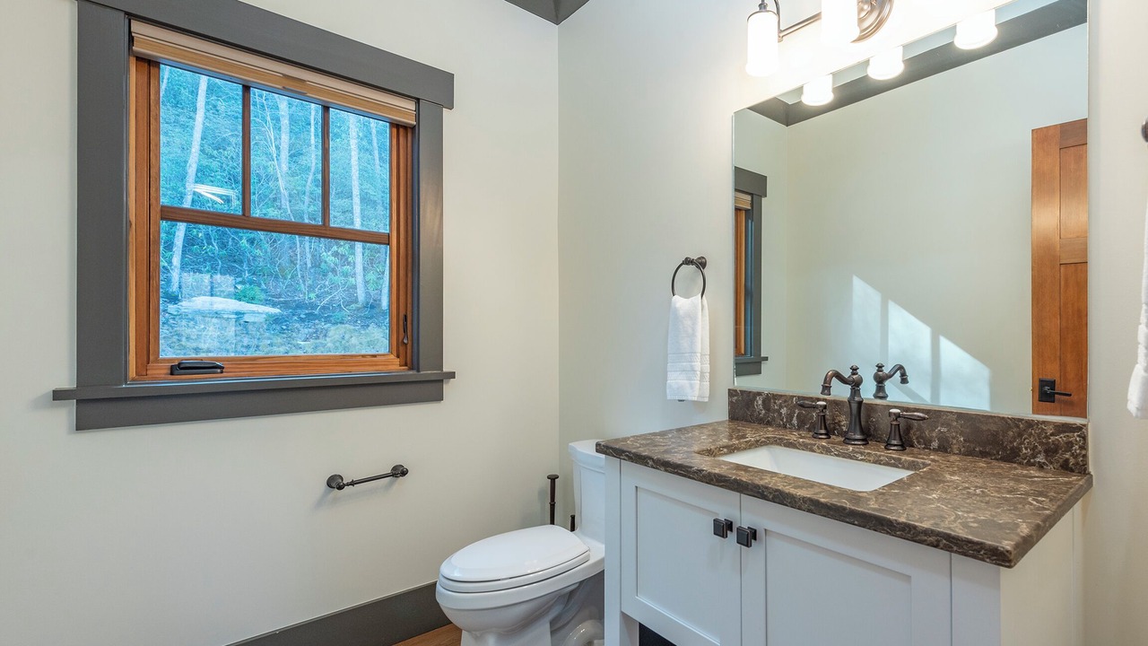 Photo of Bedroom in Black Mountain